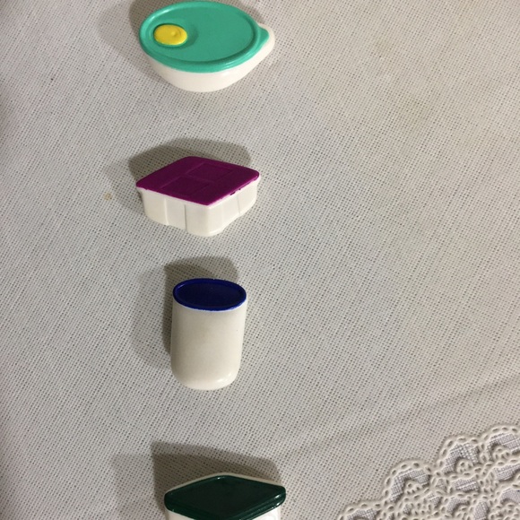 Button covers by Tupperware - Picture 1 of 3